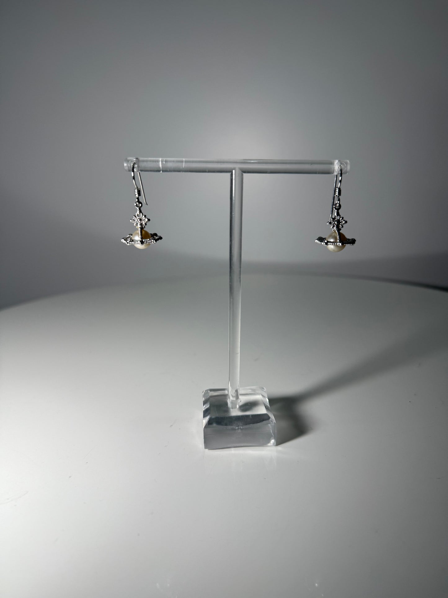 Pearl Saturn Drop Earrings Silver VIVIENNE WESTWOOD (Pre-Owned)
