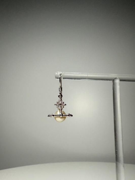 Pearl Saturn Drop Earrings Silver VIVIENNE WESTWOOD (Pre-Owned)
