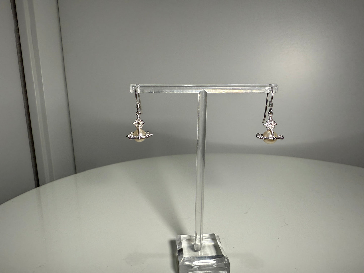Pearl Saturn Drop Earrings Silver VIVIENNE WESTWOOD (Pre-Owned)