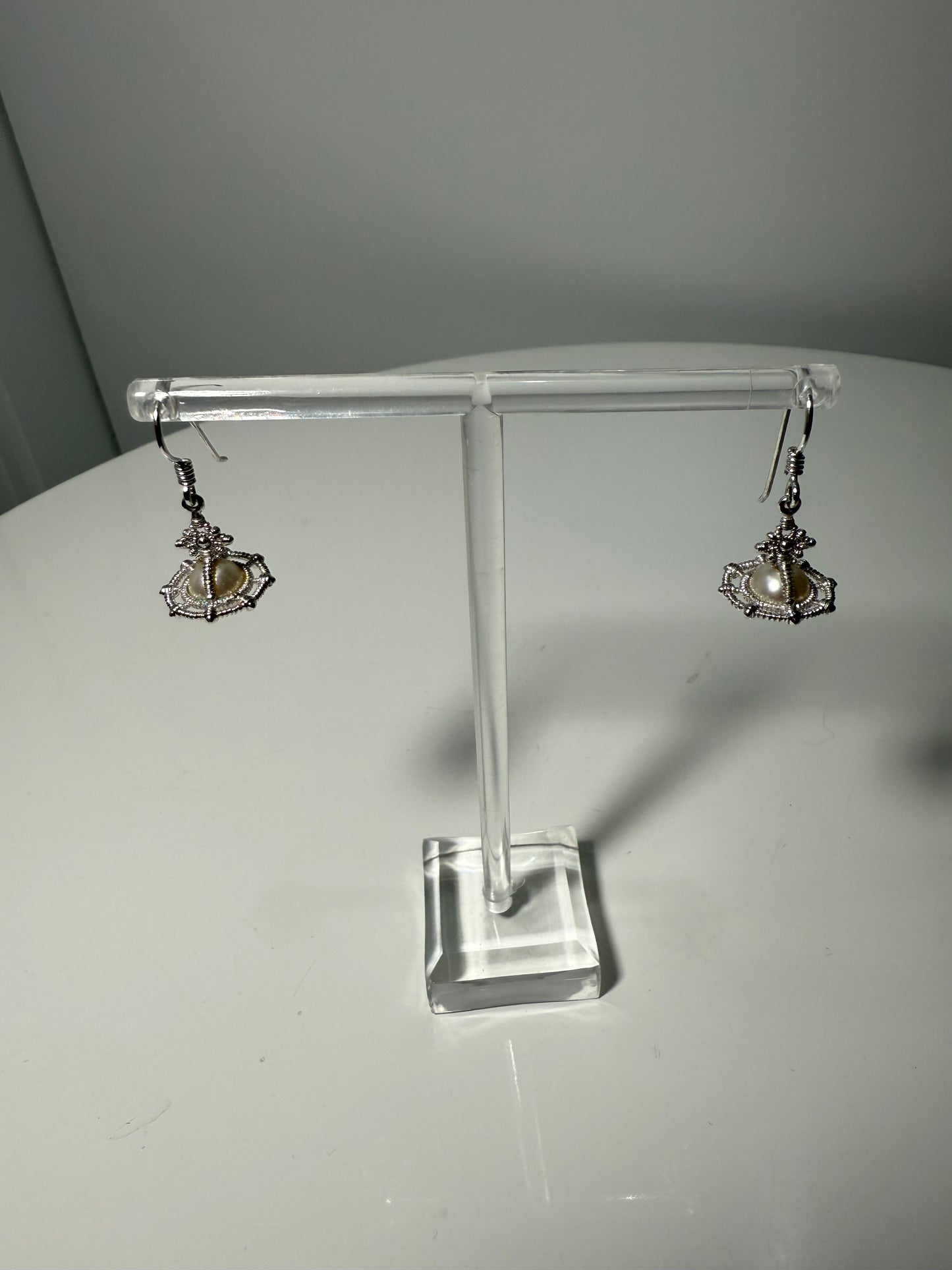 Pearl Saturn Drop Earrings Silver VIVIENNE WESTWOOD (Pre-Owned)