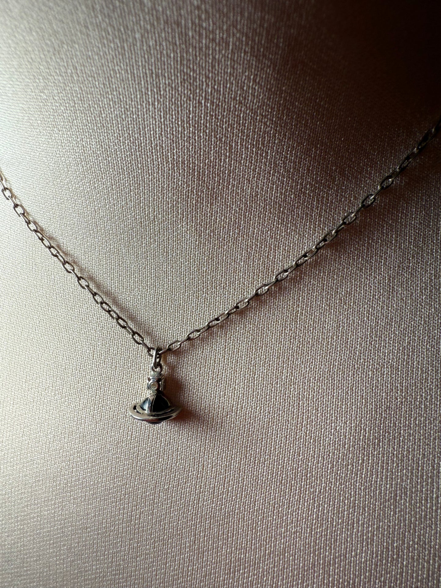 Orb Pendant Necklace Silver Tone VIVIENNE WESTWOOD (Pre-Owned)