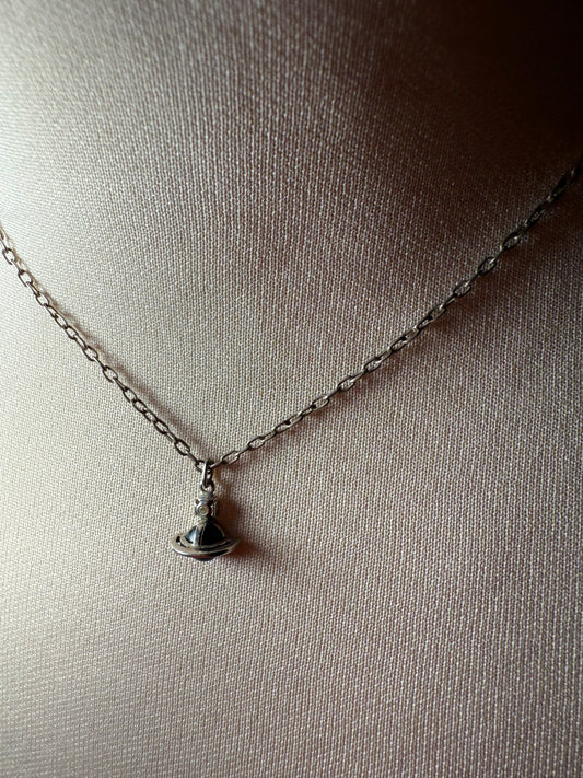 Orb Pendant Necklace Silver Tone VIVIENNE WESTWOOD (Pre-Owned)