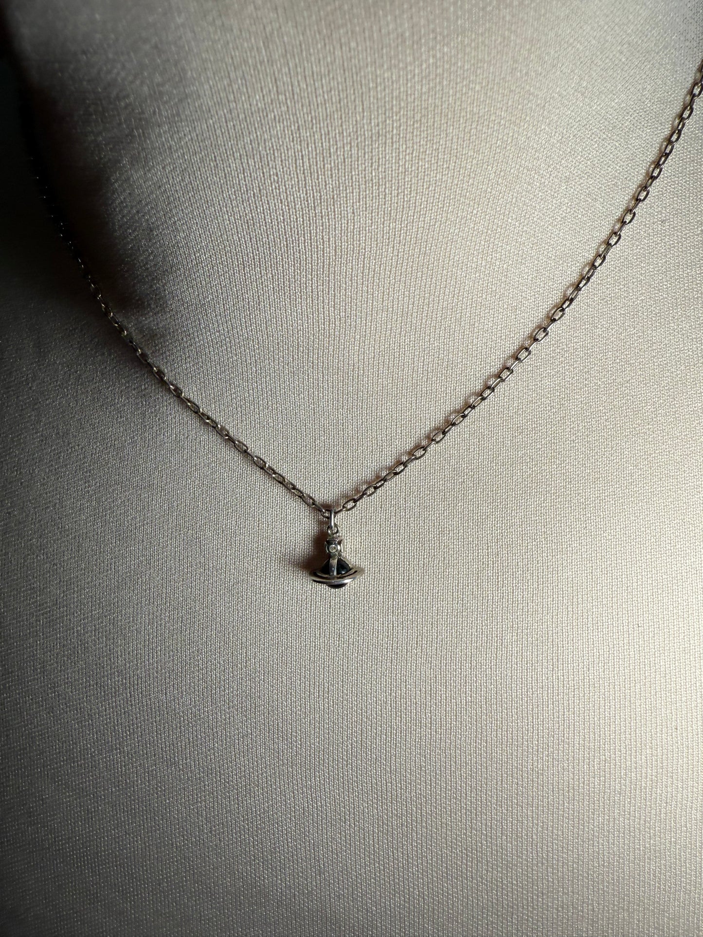 Orb Pendant Necklace Silver Tone VIVIENNE WESTWOOD (Pre-Owned)