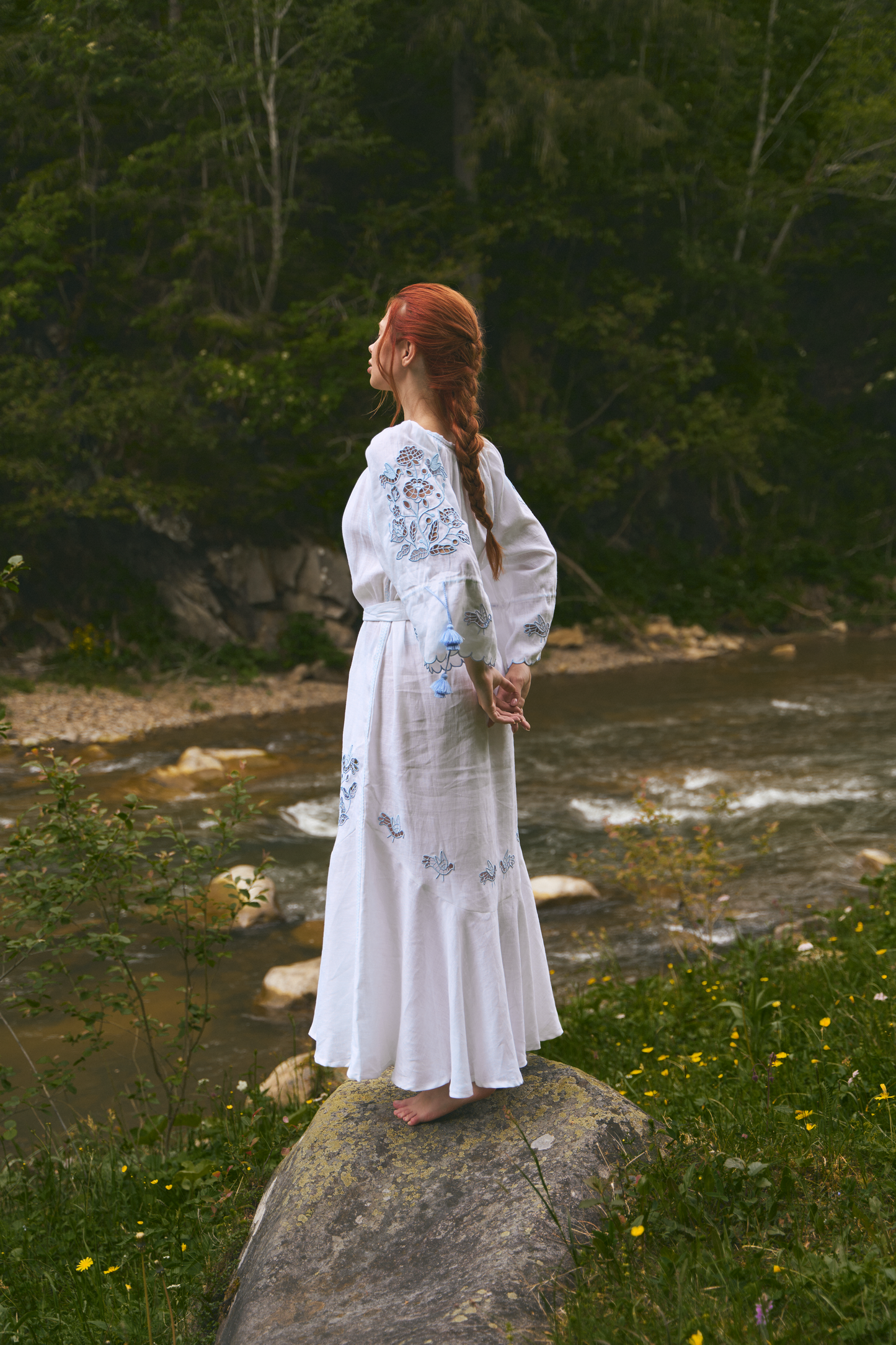 Tree of life white maxi dress with blue embroidery FOBERINI