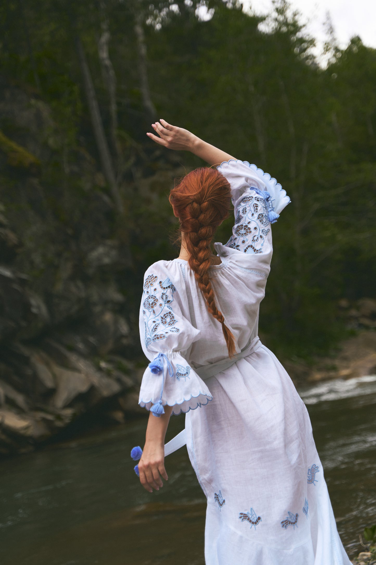 Tree of life white maxi dress with blue embroidery FOBERINI