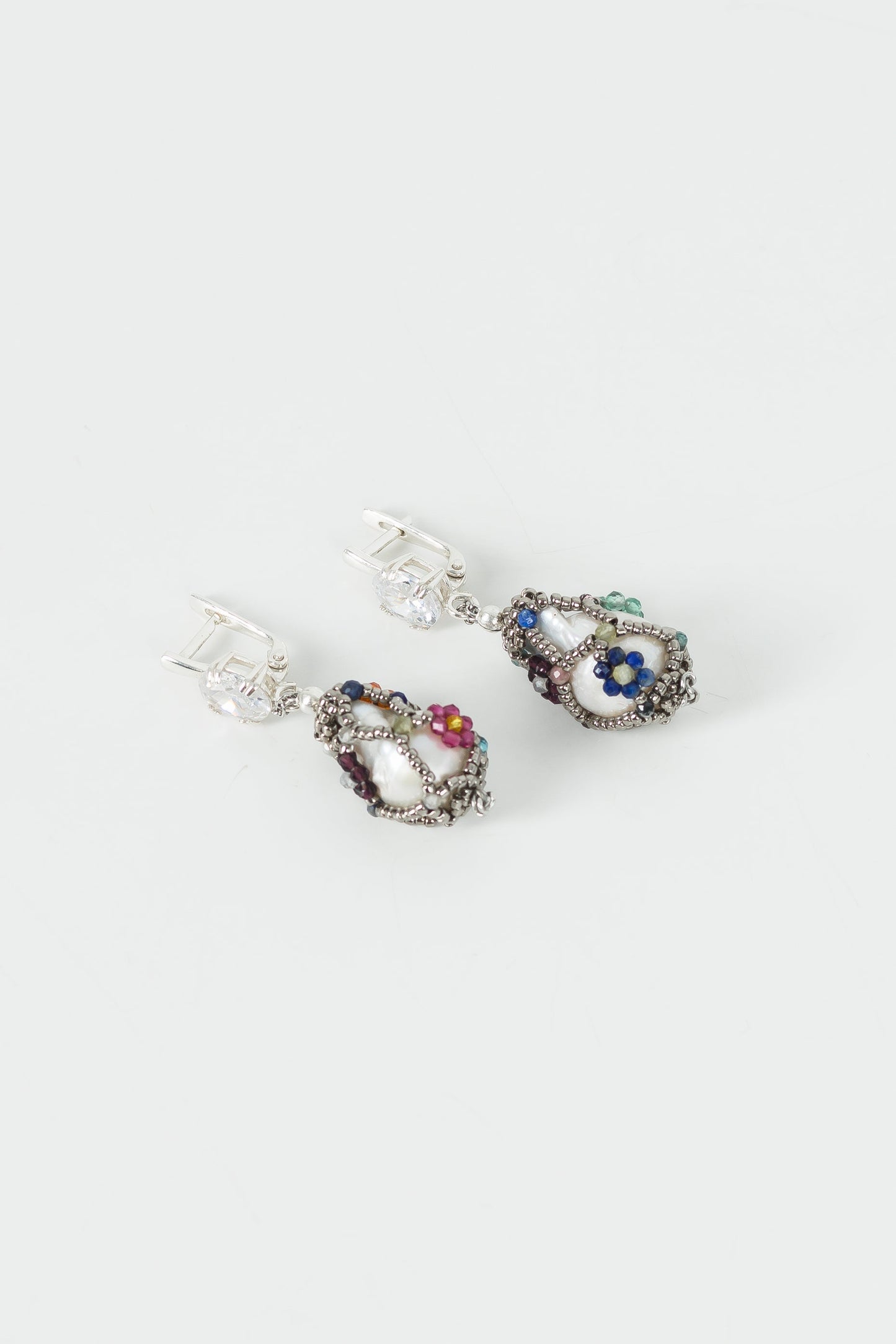 VANESSA GRAY earrings with a baroque pearlSAMOKISH