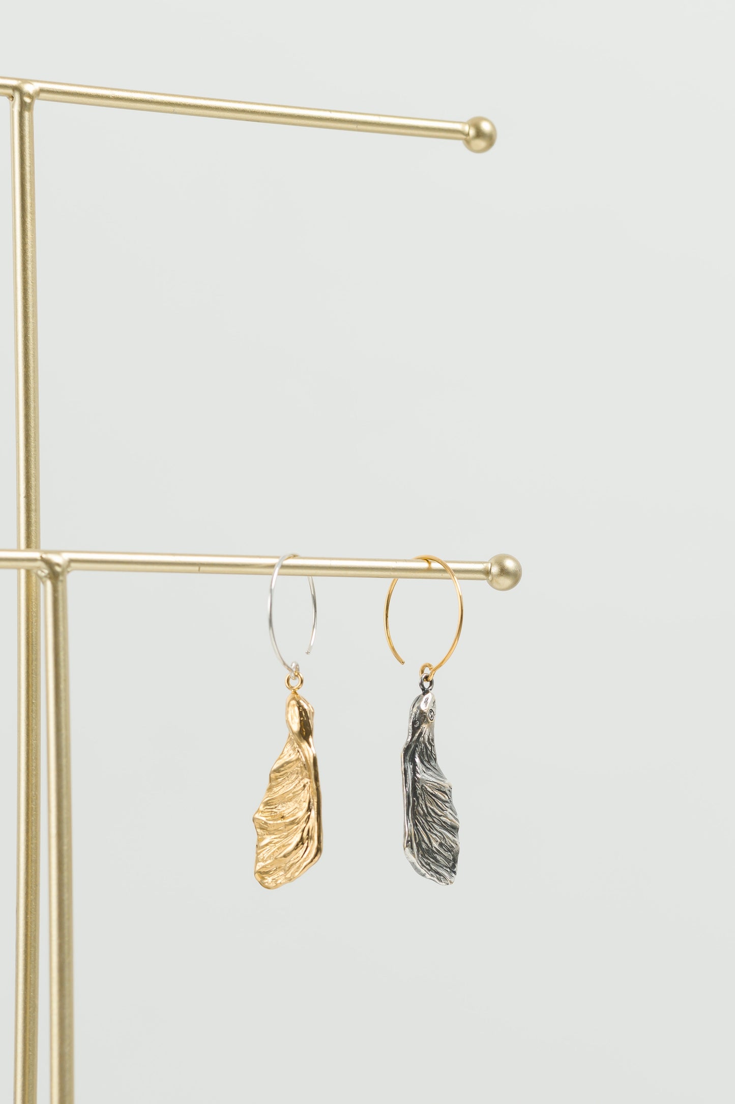 ANITA earrings asymmetricSAMOKISH