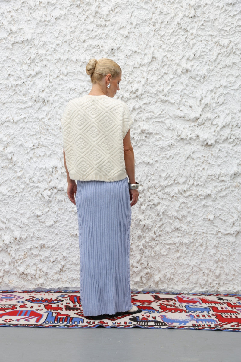 Vest With A Voluminous Weave 91LAB