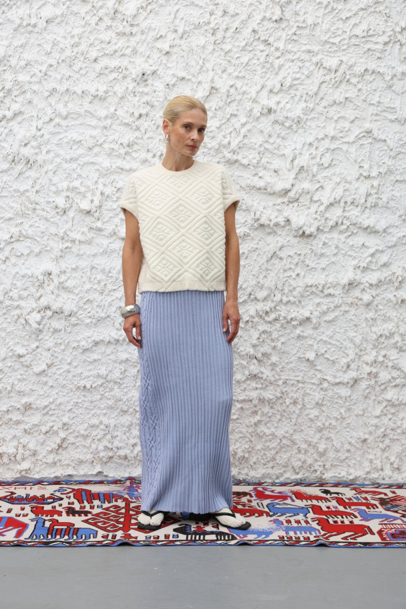 Vest With A Voluminous Weave 91LAB