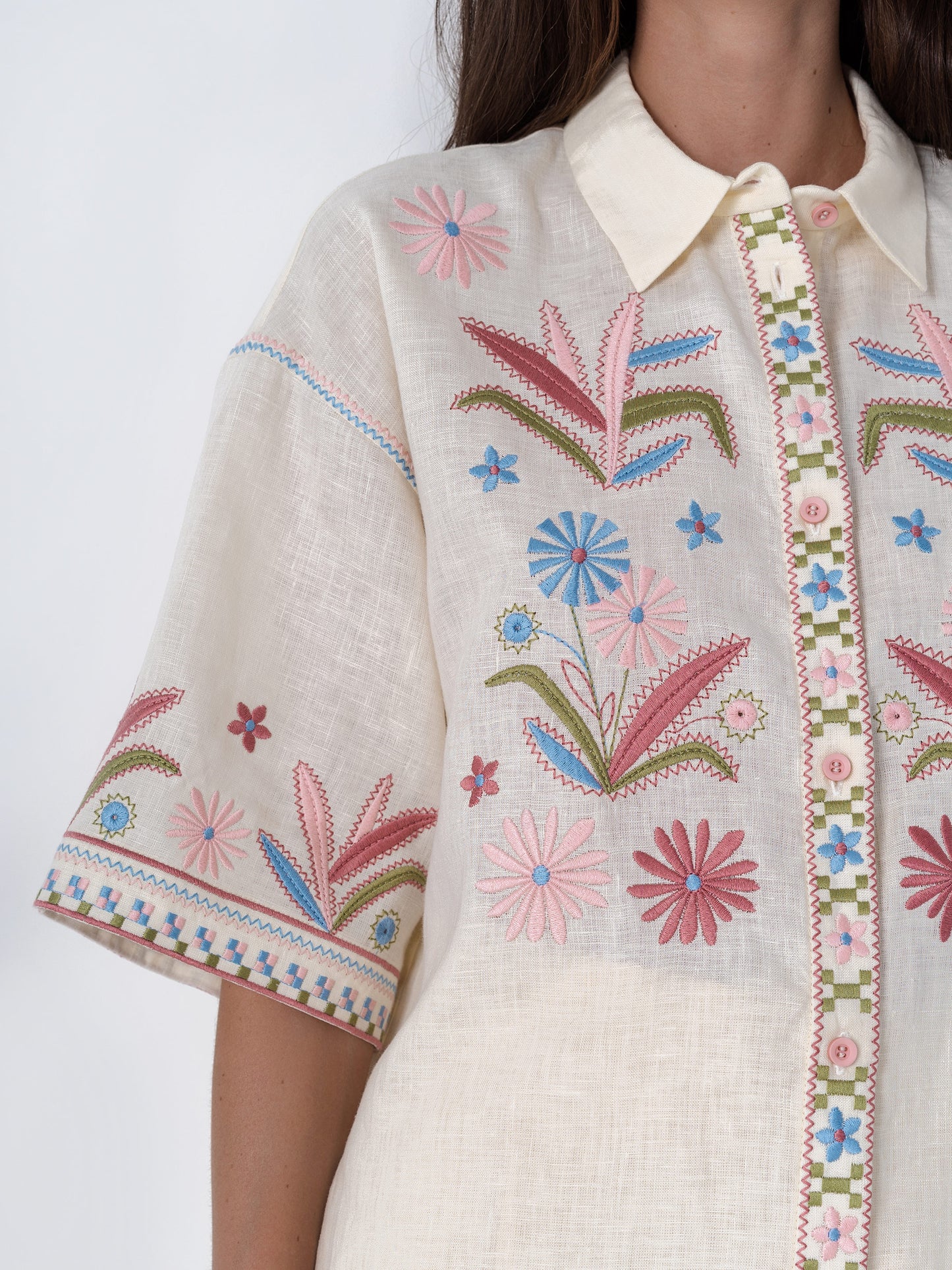 Linen shirt with floral embroidery Veselka ETNODIM