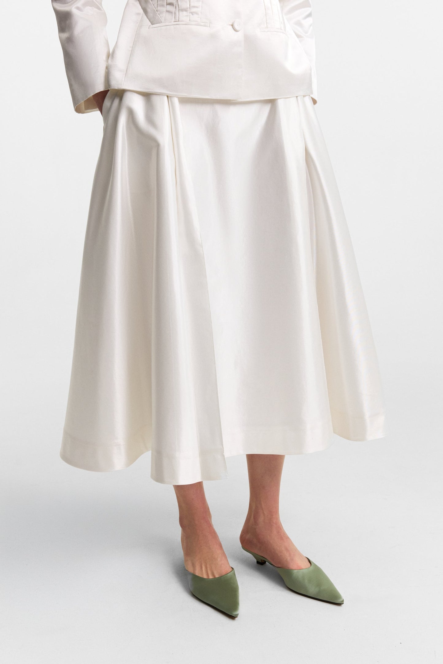 Iris skirt in cloud white PODYH