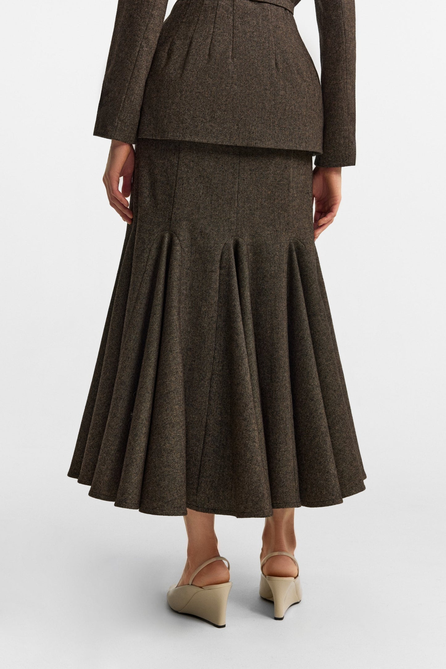 Secessia skirt in rich brown PODYH