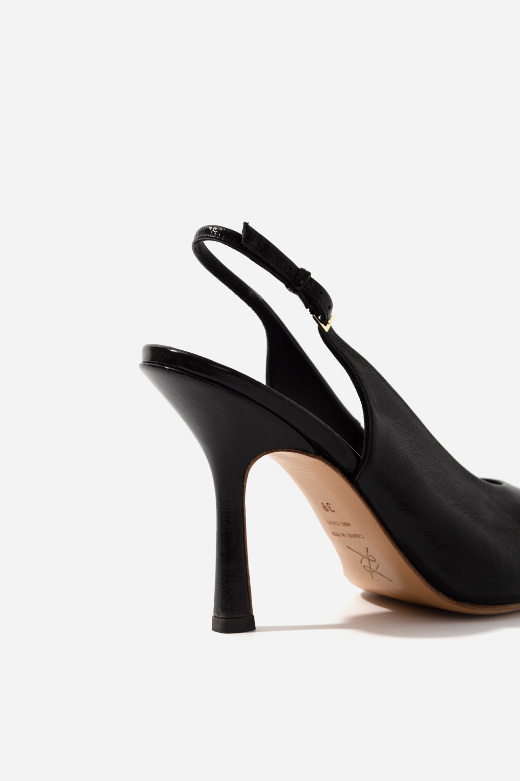 ROOMY black slingbacks KACHOROVSKA