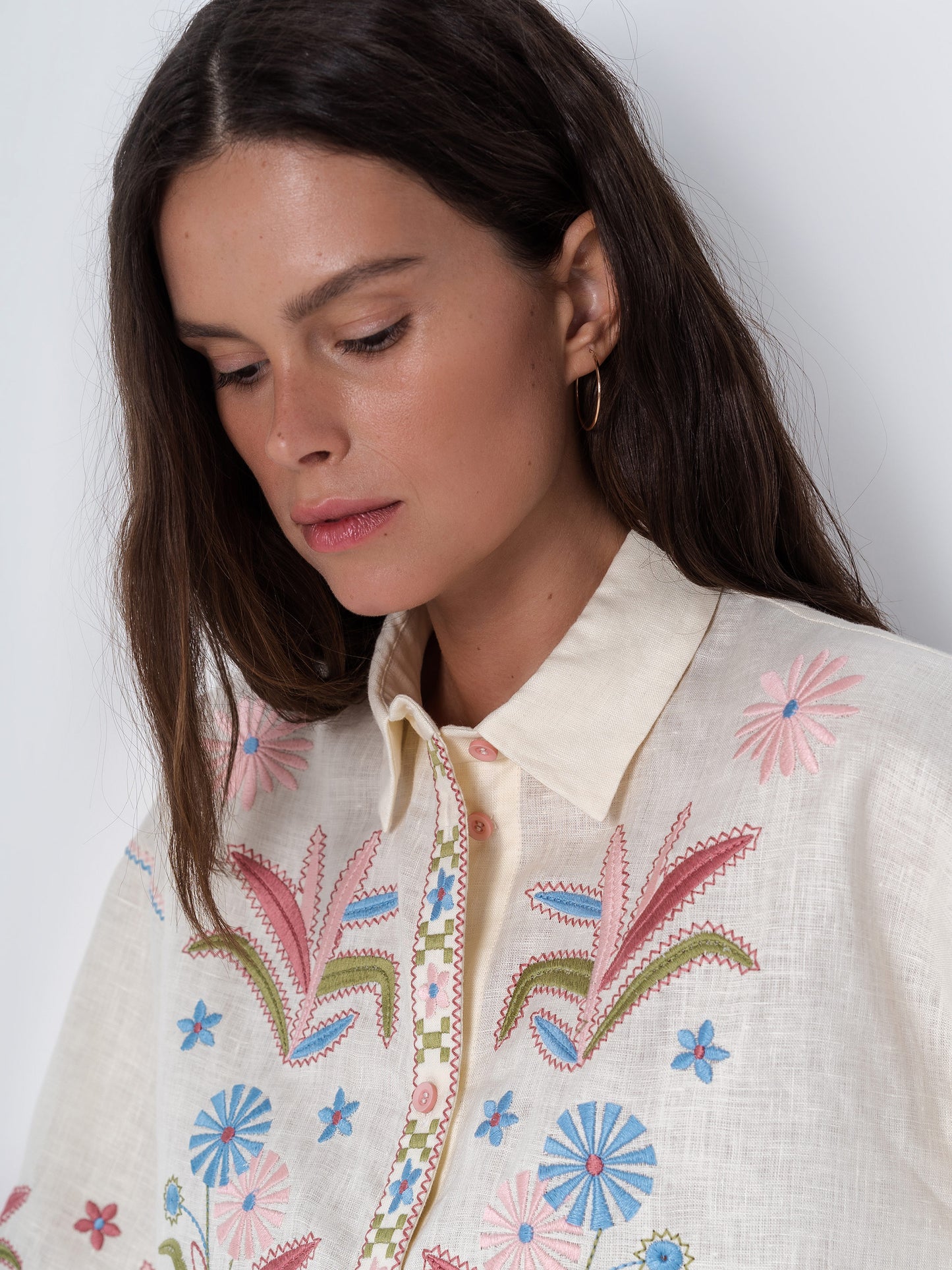 Linen shirt with floral embroidery Veselka ETNODIM