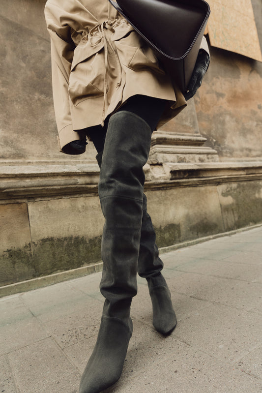 Tracy Long khaki suede thigh-high boots LOOKIE ATELIER