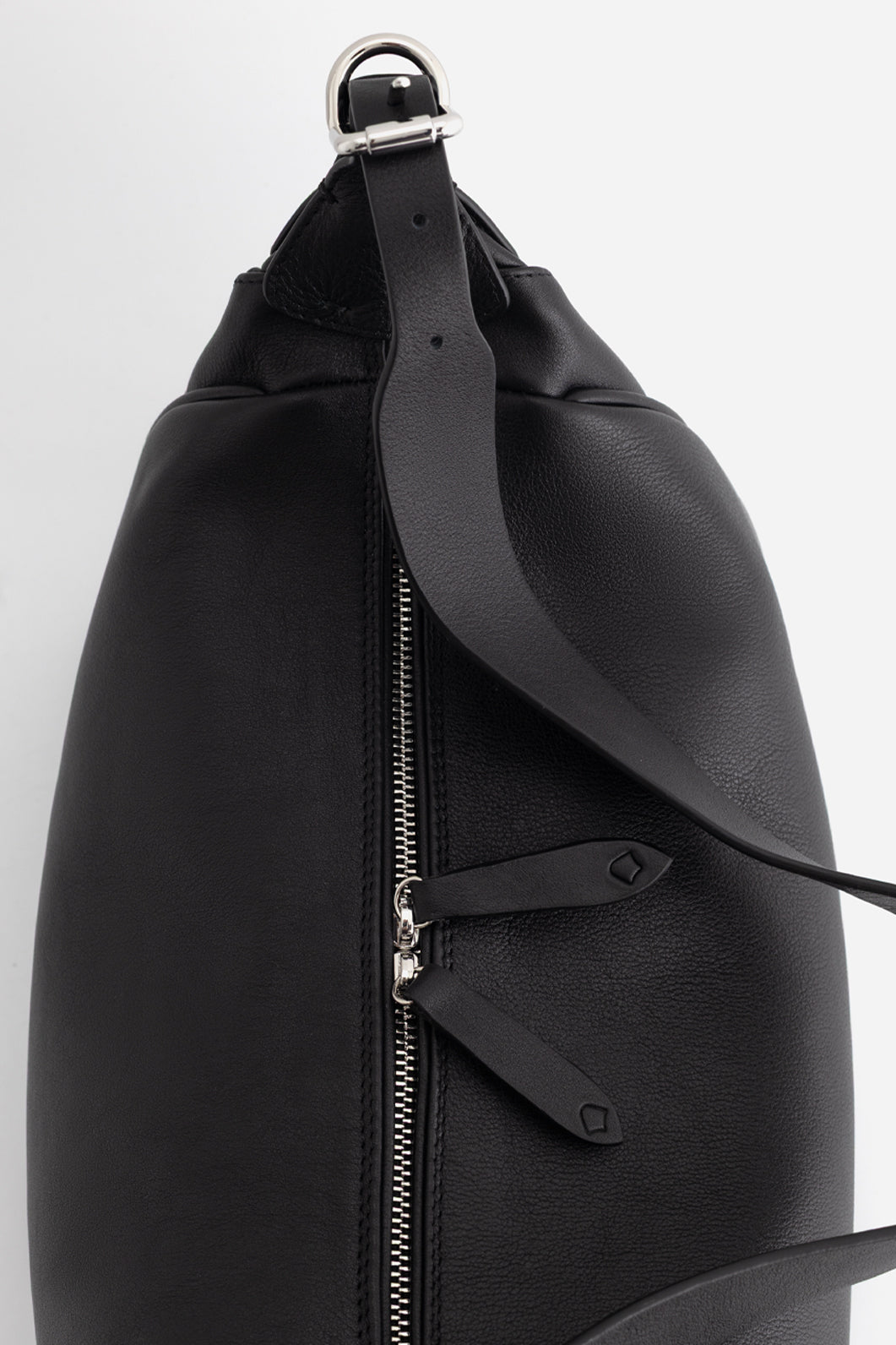 YANA BAG 37 black leather bag KACHOROVSKA top view with zipper closure