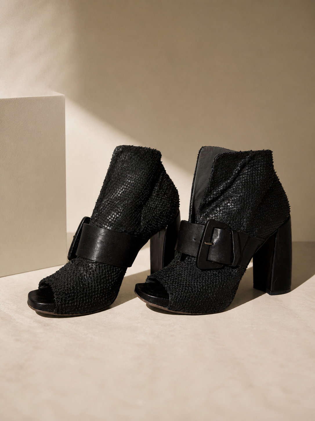 Heeled Ankle Boots Black Leather VERO CUOIO (Pre-Owned)