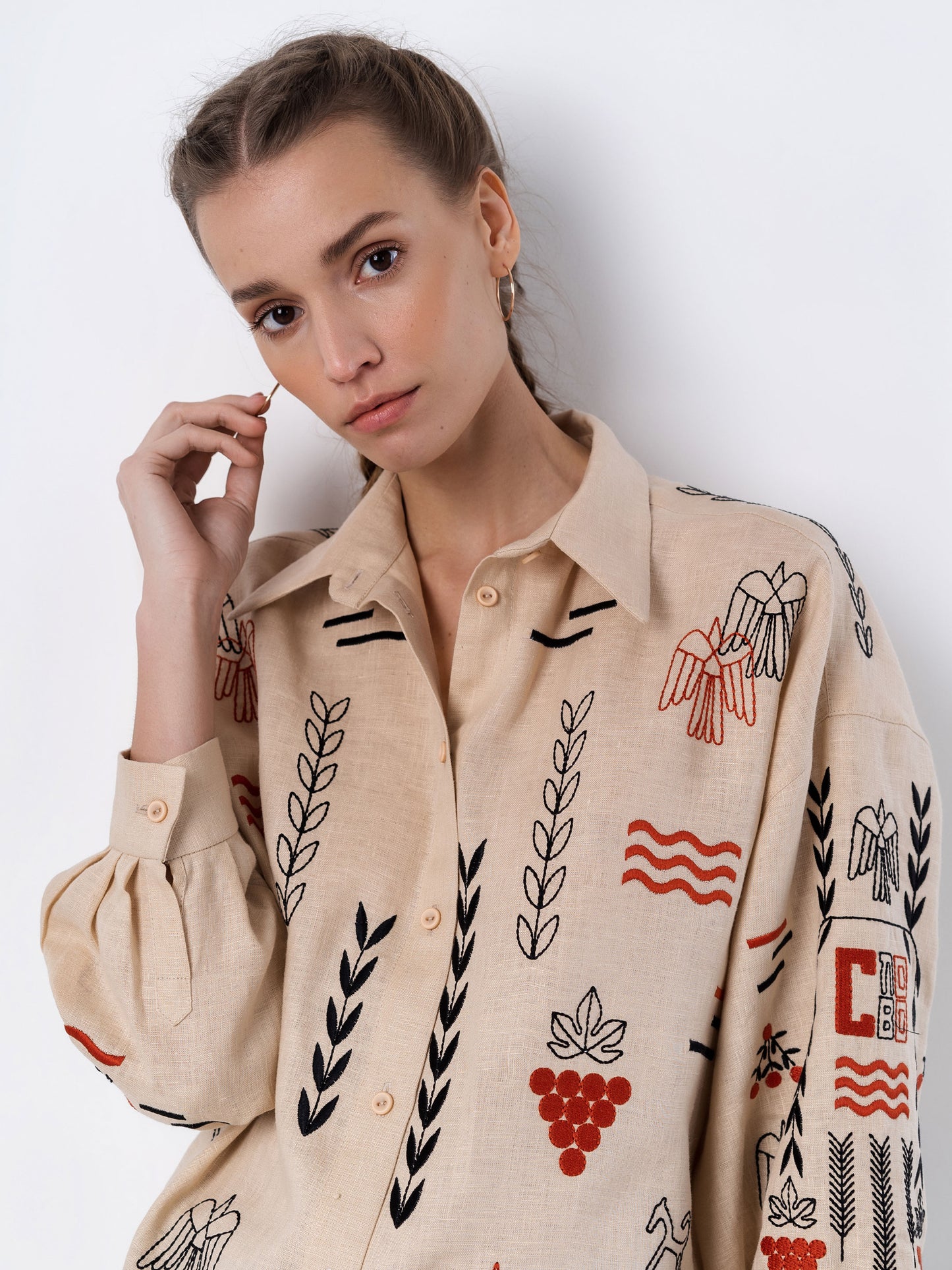 Beige linen embroidered shirt Slovo ETNODIM