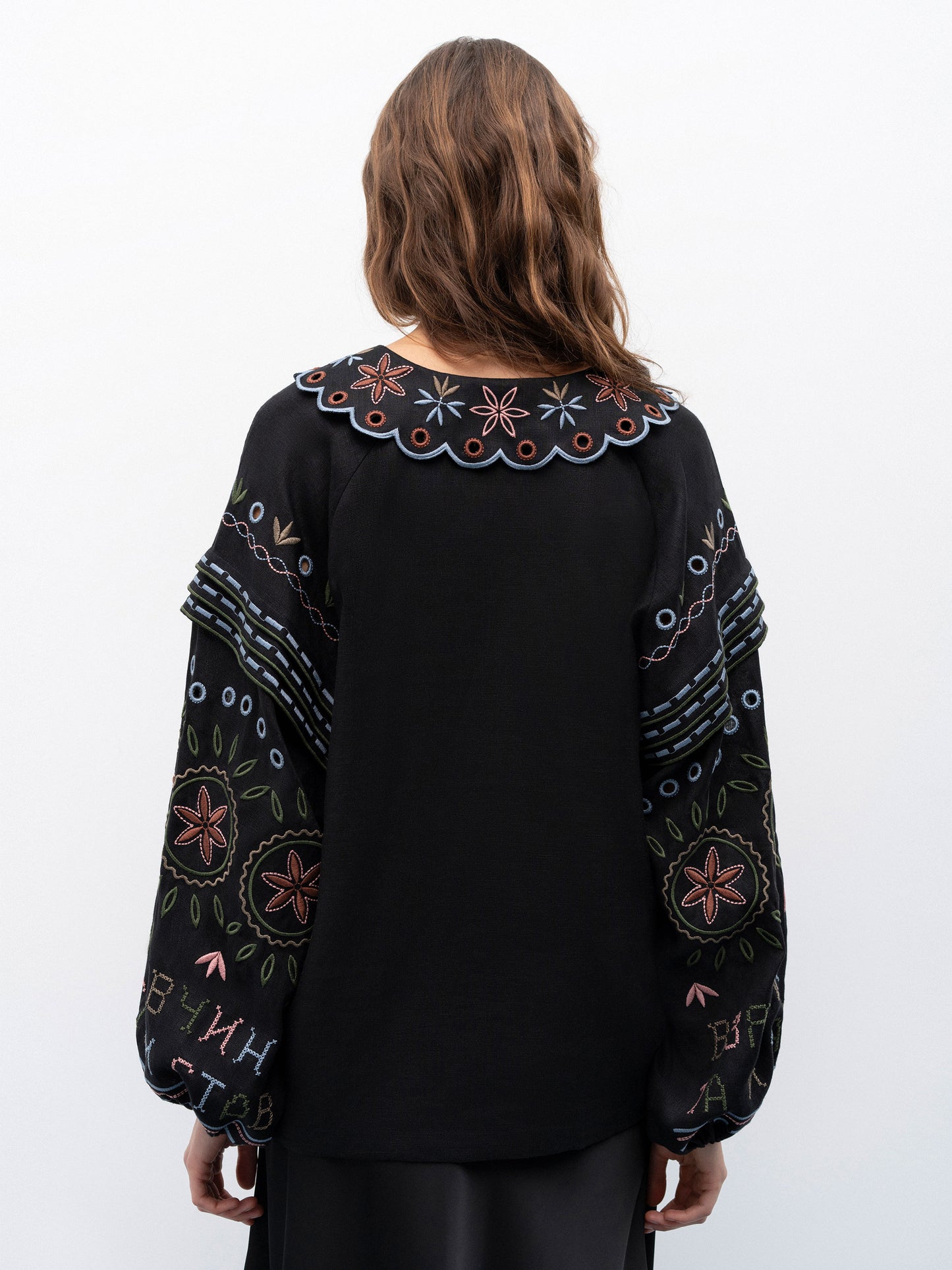 Embroidered jacket made of black linen with a collar Bandura Temna ETNODIM