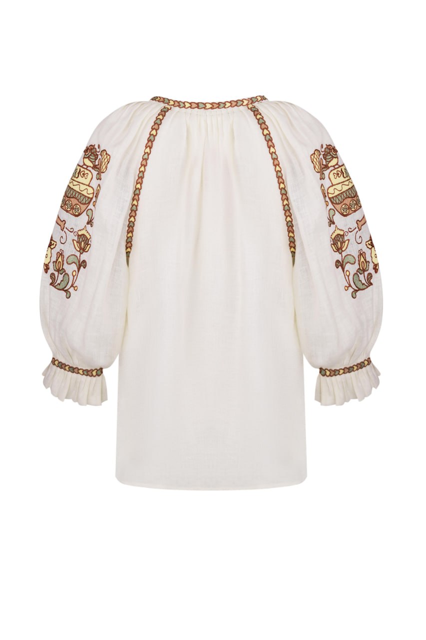 "Embroidery history" beige blouse  FOBERINI