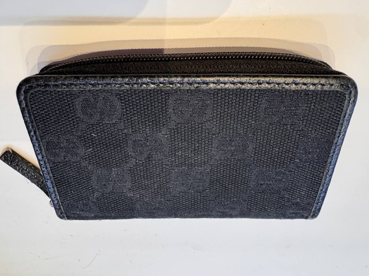 GUCCI Black GG Monogram Zip Card Holder / Coin Purse (Pre-Owned)