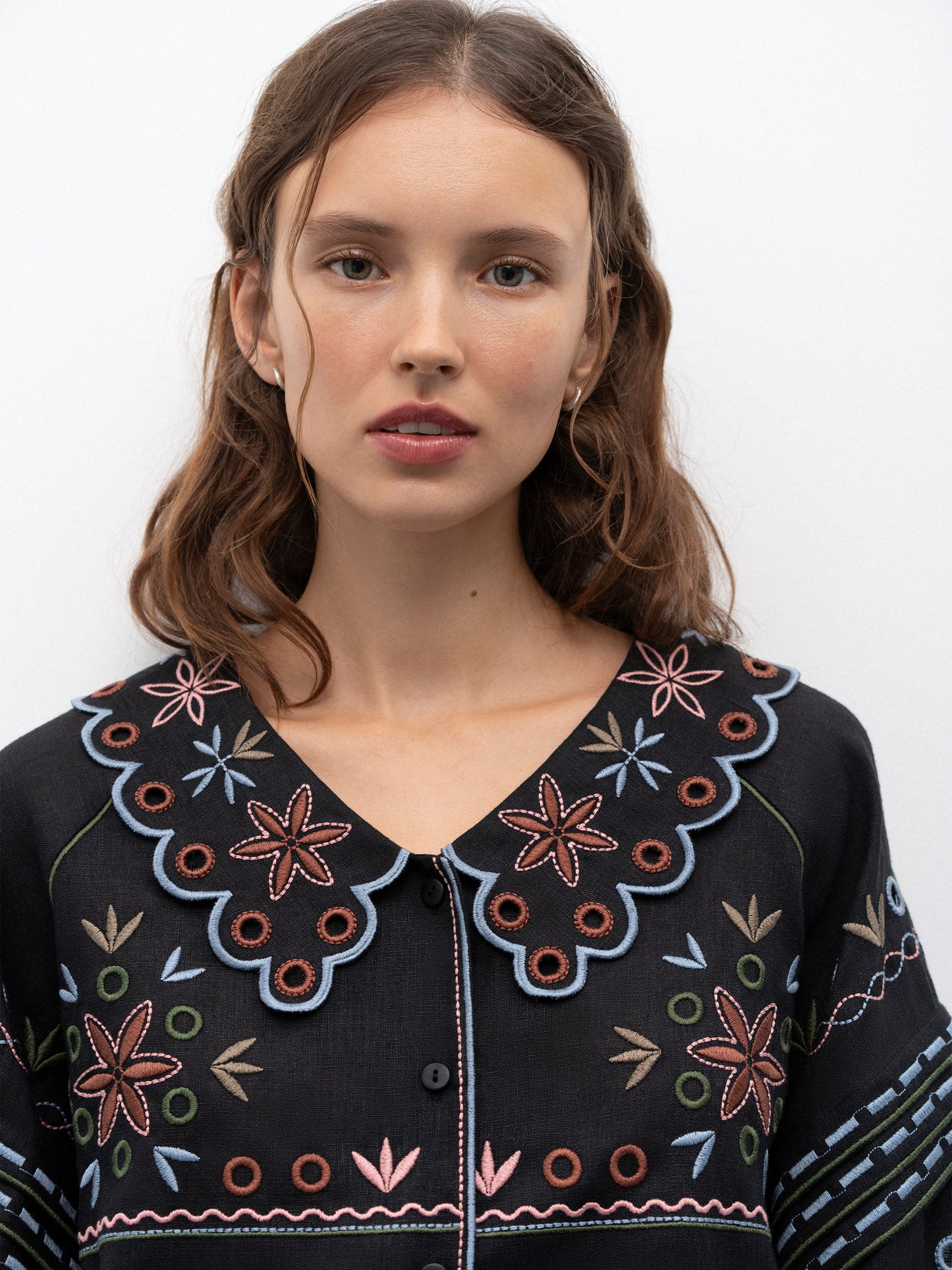 Embroidered jacket made of black linen with a collar Bandura Temna ETNODIM