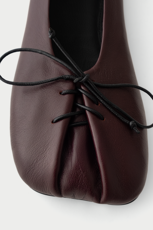 Origami Ballerinas Burgundy HVOYA