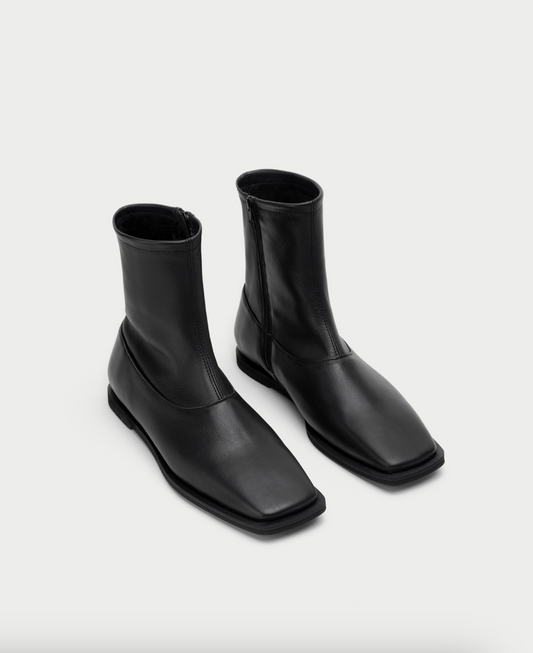 Di Boots Black HVOYA