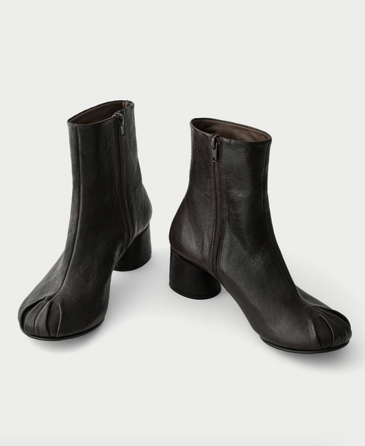 Pillow Boots Black HVOYA