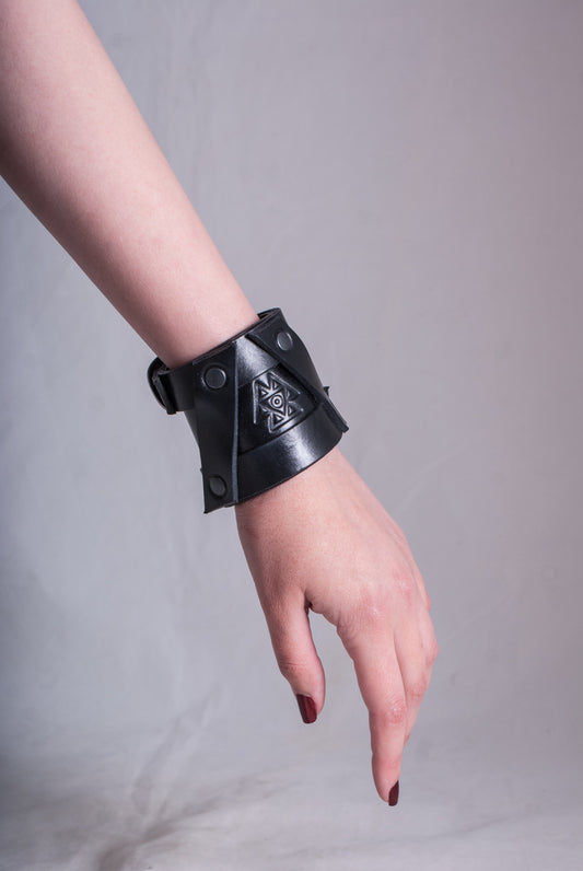 Black leather bracelet Bob Basset