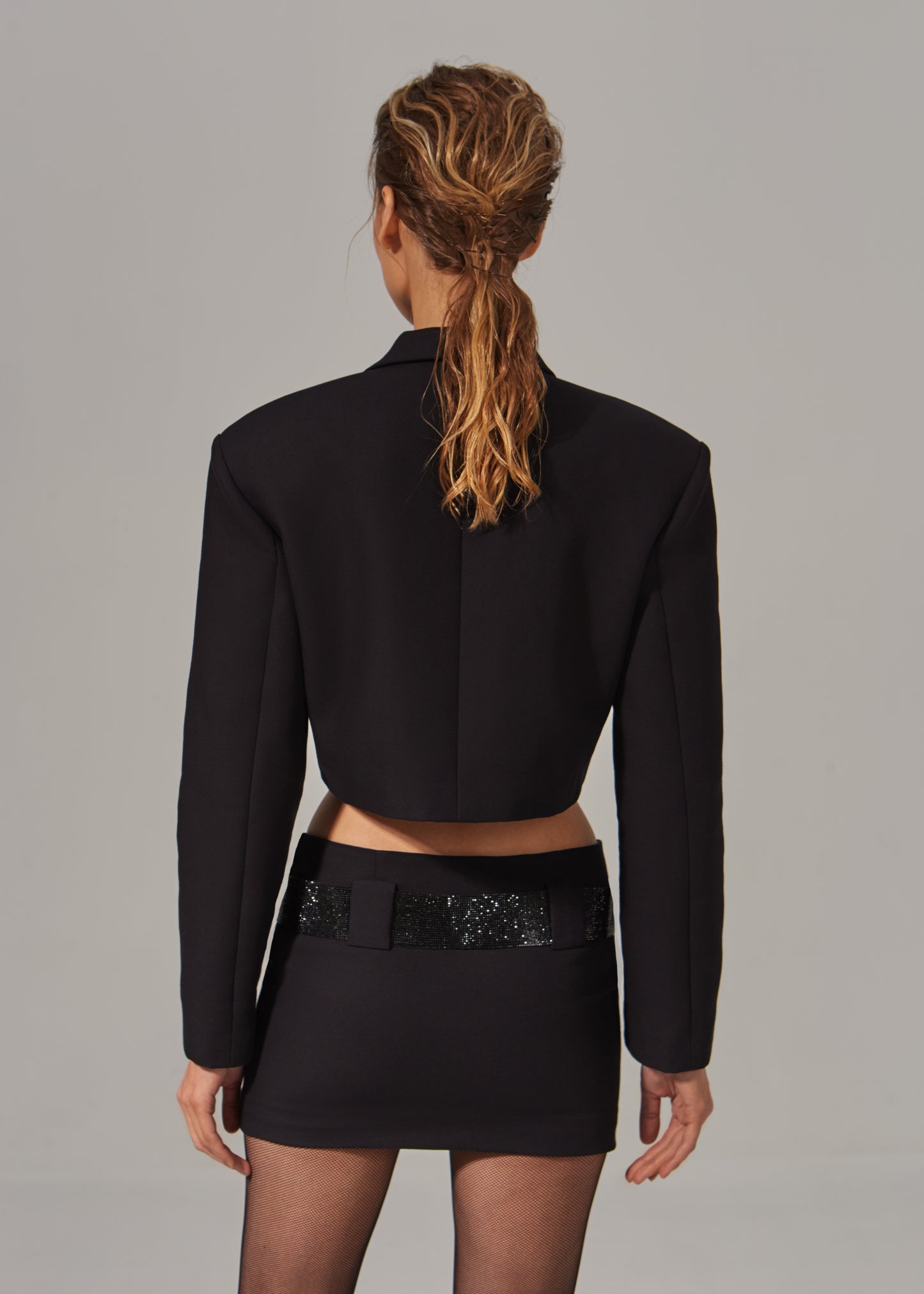 CROPPED OVERSIZED SPIRAL BLAZER Black/Crystal NUÉ